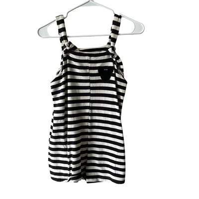 Romper Mickey Mouse Terry listrado preto e branco feminino junk food tamanho GG em excelente estado usado - Imagem 1 de 3