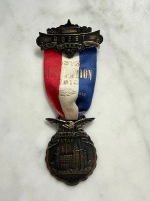 Asociación Amalgamada Calle Ferrocarril A.A. de S.&E.R.E. de A. Pin de convención Foto 1 de 4