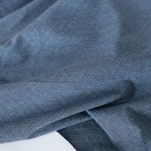 Leichter Baumwoll Jersey mit Elasthan in Blau Rauten Muster Bekleidungsstoff - Bild 1 von 2