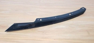 Extensión parrilla delantera izquierda Honda Civic Hatchback 17-20 (negro brillante) (71129-TED Foto 1 de 4