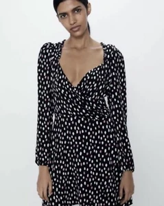 Zara Langarm Weiß & Rosa Potka Punkte Kleid Größe M Neu mit Etikett - Bild 1 von 9