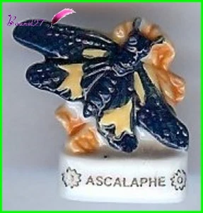 Feve Les Insectes Edition Atlas " Le Ascalaphe " Libellule dragonfly #C38 - Imagen 1 de 1