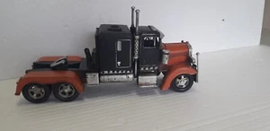 CAMION AMERICANO MODELLINO IN LATTA DA COLLEZIONE SOPRAMMOBILE PER ARREDAMENTO - Foto 1 di 2