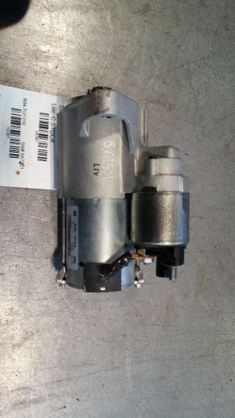 Engine Starter Motor 4 Cylinder 2TRFE Engine  16-18 TACOMA 6776871 - Image 1 of 4