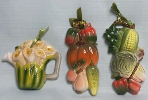Set of 3 Ceramic Wall Hanging Fruit, Flower and Vegetable Chalkware Plaque MCM - Picture 1 of 8
