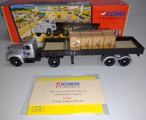 Corgi Classics Lionel City 53501 Mack B Semi & Crates - Picture 1 of 13