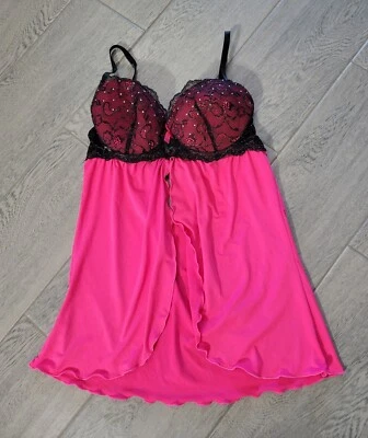 LO ÚLTIMO KISS INTIMATES Cami Slip Rosa Negro Acolchado Sexy Lazo de Encaje Grande Foto 1 de 4