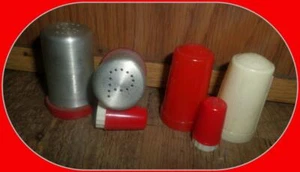 Variety Salt Pepper Shakers Fun Vintage Lunch Size Plastic n More  3 Sets - Picture 1 of 11