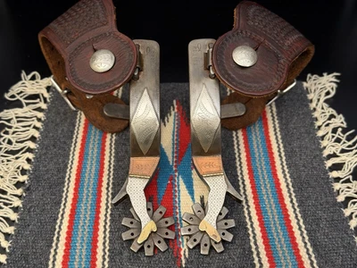 HERMOSO Par de Espuelas Gene “Rogers” Plata/Latón/Cobre Pierna Gal con Correas Foto 1 de 4