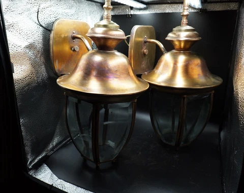 Early 90's Outdoor Wall Light 1 Regular Bulbs Cover
