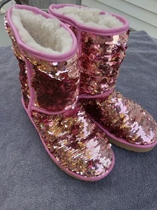 Bota corta clásica de lentejuelas UGG para mujer S/N 1094982 talla 6 - Imagen 1 de 6