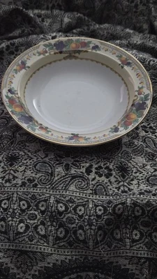 Barker Brothers Small Antique Fruit Dish 1920s-1930s - Image 1 of 4