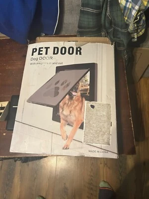 Puerta extra grande para perro L montaje con solapa magnética panel de bloqueo deslizante marco para mascotas Foto 1 de 2