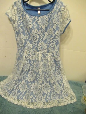 (P9) Superposición de encaje azul y blanco para niñas en forro azul de Xhilaration talla 10-12 Foto 1 de 4