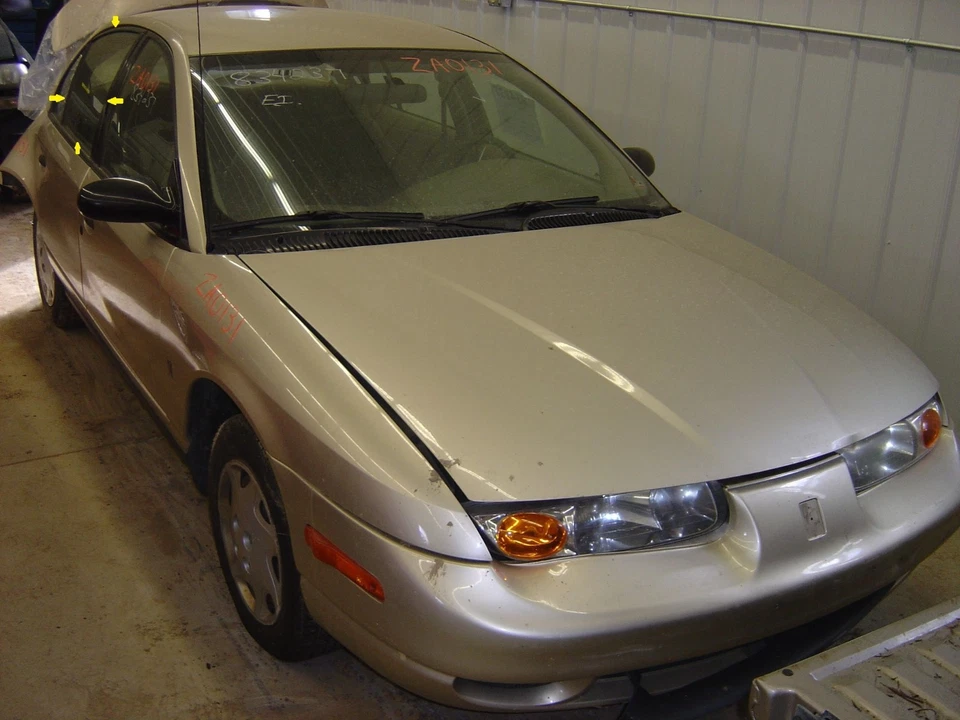 00-02 SATURN SL1 SEDAN PASSENGER RIGHT REAR DOOR GLASS WINDOW ONLY - Image 1 of 1