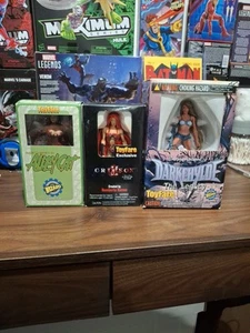 LOT of 3 - TOYFARE EXCLUSIVE FIGURES - Darkchylde, Crimson, Alley Cat - WIZARD - Picture 1 of 7