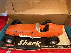 Vintage 1961 Remco Shark Battery Driven U-Control Racing Car - Picture 1 of 8