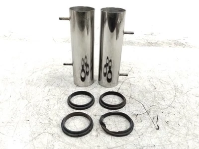 Triumph Thruxton 900 2005 horquilla inferior delantera cubierta tubo par soportes faros Foto 1 de 4