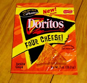 RAR Vintage 90er DORITOS VIER KÄSE Chips TASCHE alte Lebensmittelverpackung FRITO LAY - Bild 1 von 1