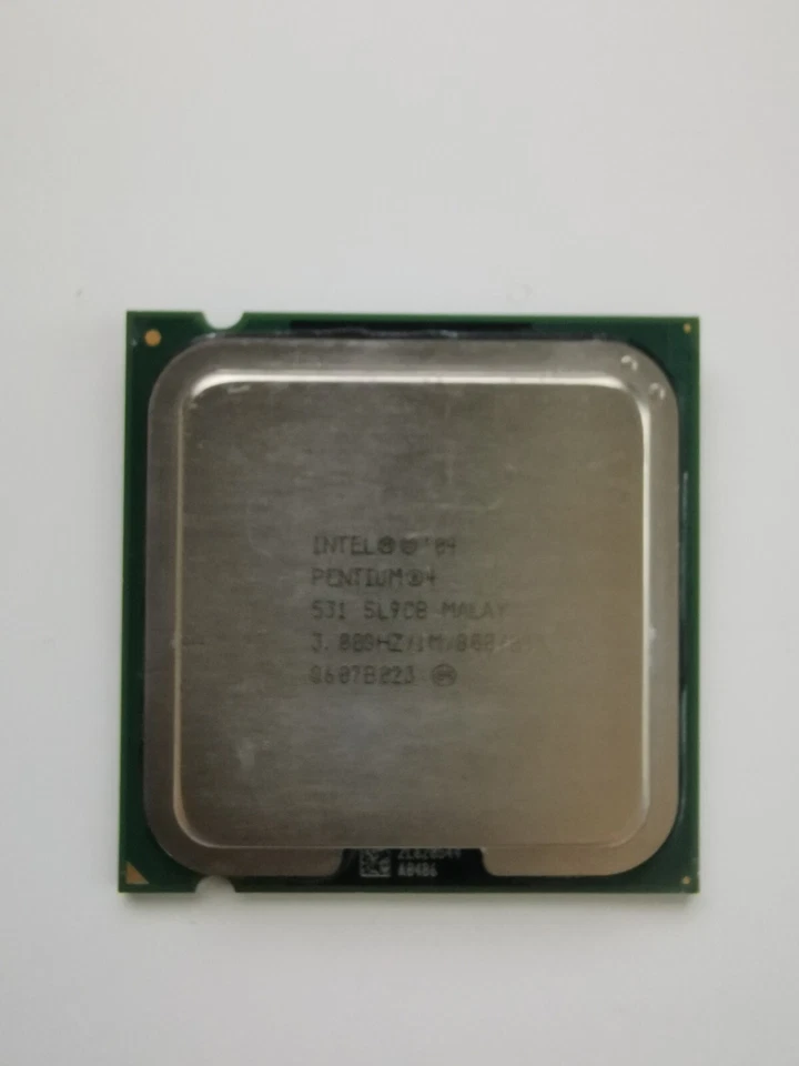 Intel Pentium IV 531 - 3.00 GHz - Immagine 1 di 1