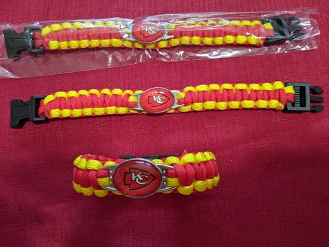 Kansas City Chiefs NFL Paracord Bracelet NEW  -  FREE SHIPPING!!! Cover