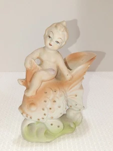 Bisque Cherub On Fish Bud Vase. Blume Japan 4.75T X 3.5"L. Peach, Gold, Green. - Picture 1 of 17