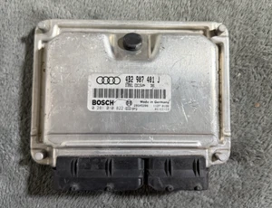 CALCULATEUR MOTEUR AUDI A6 2.5L TDI EDC15VM+ 0281010822 4B2907401J A DECODER - Foto 1 di 4
