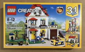 New - LEGO CREATOR: Modular Family Villa (31069)