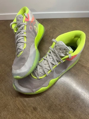 Nike ZOOM KD 12 "90's Kid" AR4229-900 Hombre Talla 13 EE. UU. Foto 1 de 4