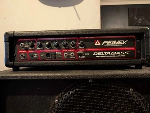 Peavey Deltabass 160w Solid State Bass Amp - Picture 1 of 3