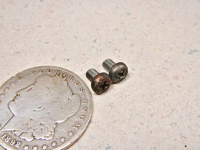 79 SUZUKI DS185 SHIFT SELECTOR CAM PIVOT COVER MOUNTING SCREWS - Image 1 of 3