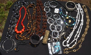 Vintage Jewelry All Wearable 2+ Pounds Long necklaces Bracelets Lot C - Picture 1 of 15