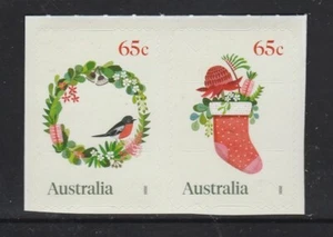 AUSTRALIA 2020 - CHRISTMAS P&S joined pair FROM the $13 booklet of 20 x 65c MNH - Picture 1 of 1