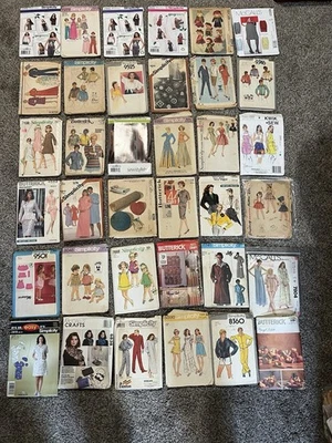 Bonito Lote 120 Patrones de Costura Vintage Simplicity McCall Vogue y Más Foto 1 de 4
