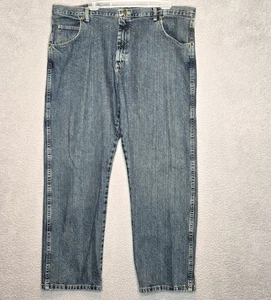 Wrangler Rugged Wear Denim Blue Jeans Men's 42 x 30 - Straight Leg Med DK Wash - Picture 1 of 9