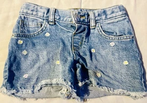Toddler Girl Cat&Jack Flower Shorts Size 5T - Picture 1 of 3
