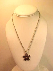 Silver 5 Leaf Tiger Eye Pendant w/ Rhinestone Center on Silver Chain Necklace - Picture 1 of 5