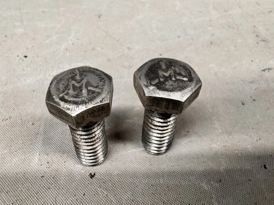 GTO Cutlass 442 1955-1975 Chevy Corvette Chevelle Camaro Impala pernos termostáticos Foto 1 de 4