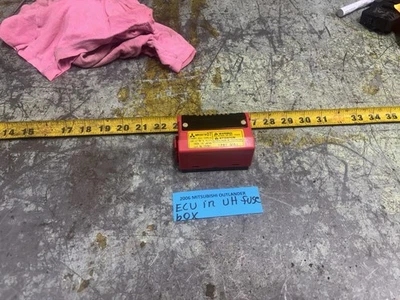 2003-2006 OUTLANDER Front ECU Module MR587807 - Image 1 of 4