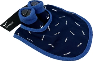 Nike Baby blau Baumwolle Knöchel Überschlag Manschetten Just Do It Latzschuhe Set Gr. 0-6 Monate - Bild 1 von 1