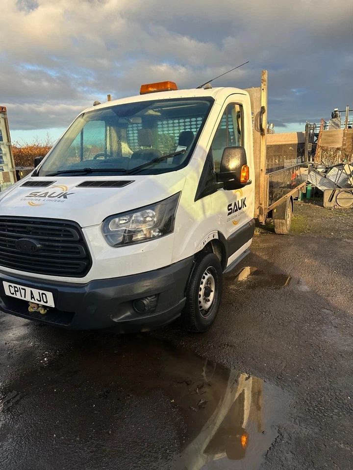 Ford Transit Diesel Manual 2017 Tail-Lift Drop Side SPARES OR REPAIR - Image 1 of 4