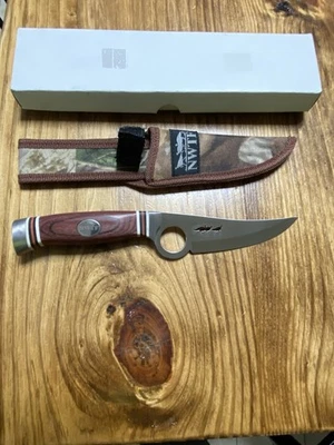 Nuevo con etiquetas Cazador de hoja fija con funda Federación Nacional de Pavo Salvaje NUEVO CON ETIQUETAS Foto 1 de 4