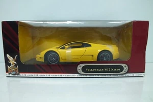 Volkswagen W12 Nardo Road Signature 1:18 Die Cast - Yellow - Picture 1 of 8