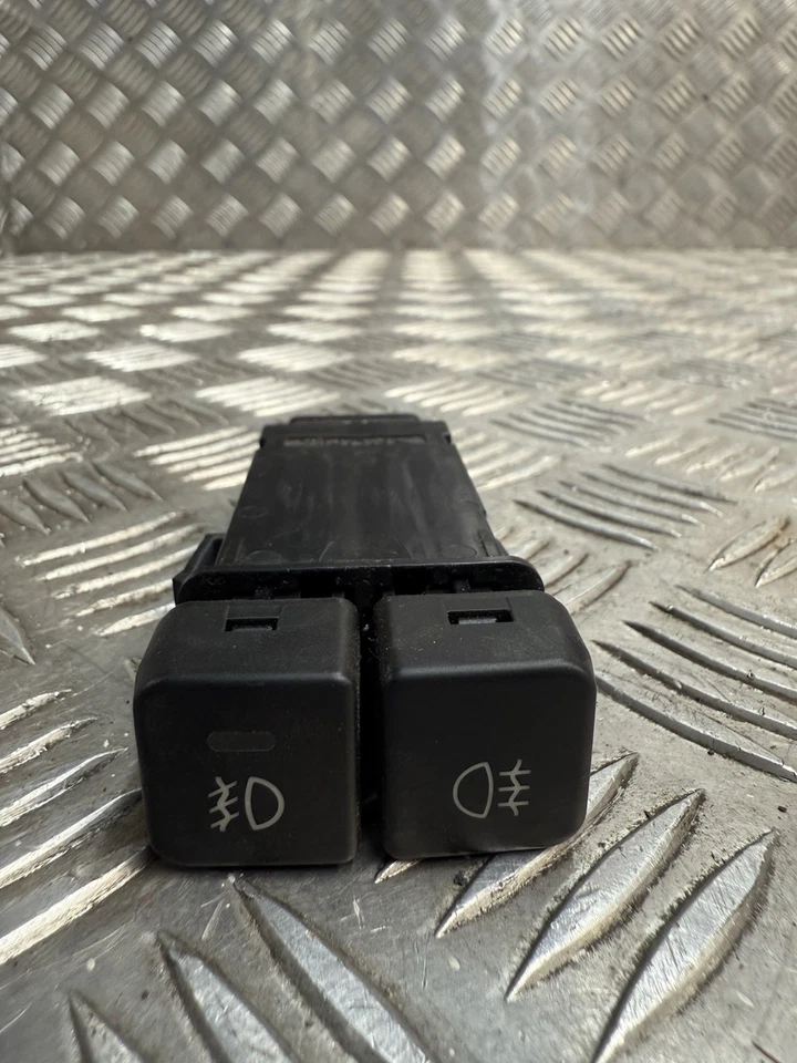 Mazda MX5 MX-5 Mk2/2.5 1998-2005 Front & Rear Fog Light Foglight Switch Buttons - Image 1 of 4