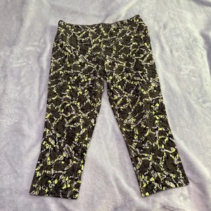 Damen Nike Dri-Fit Legging Caprihose Größe L Grün Camouflage - Bild 1 von 6