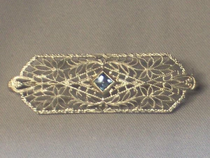 ANTIQUE 10K WHITE GOLD FILIGREE AQUAMARINE PIN - Picture 1 of 3