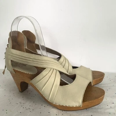 Sandalias zueco Anthro Miss Albright cuero marfil acanalado corsé atado - talla 7,5 Foto 1 de 4