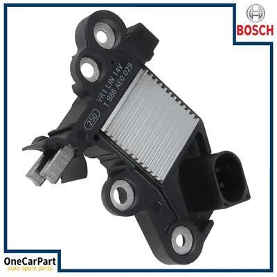 Bosch Regulador de Voltaje Alternador 12V Para Seat Alhambra Ateca Leon 03G903803B  Foto 1 de 4