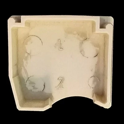 Tapa de extremo de riel superior Levolor Mark 1 para mini persianas de alabastro lado izquierdo de 1" Foto 1 de 2