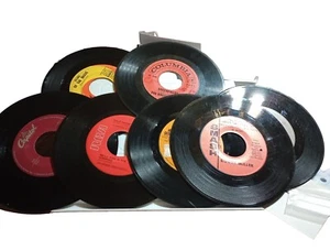 7 Folk Music 45 RPM Records Lot: Arlo Guthrie, Bonnie Raitt, Jody Miller+ / WORN - Picture 1 of 16